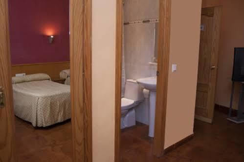 Hostal Le Vintage Ávila Zewnętrze zdjęcie